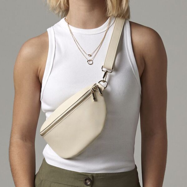 Boutique waist bag Thumbnail